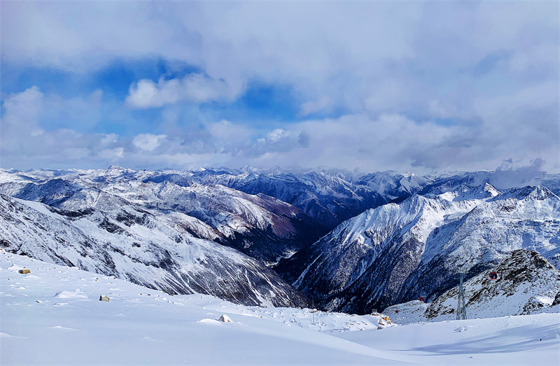 千峰萬嶺雪崔嵬(圖2)